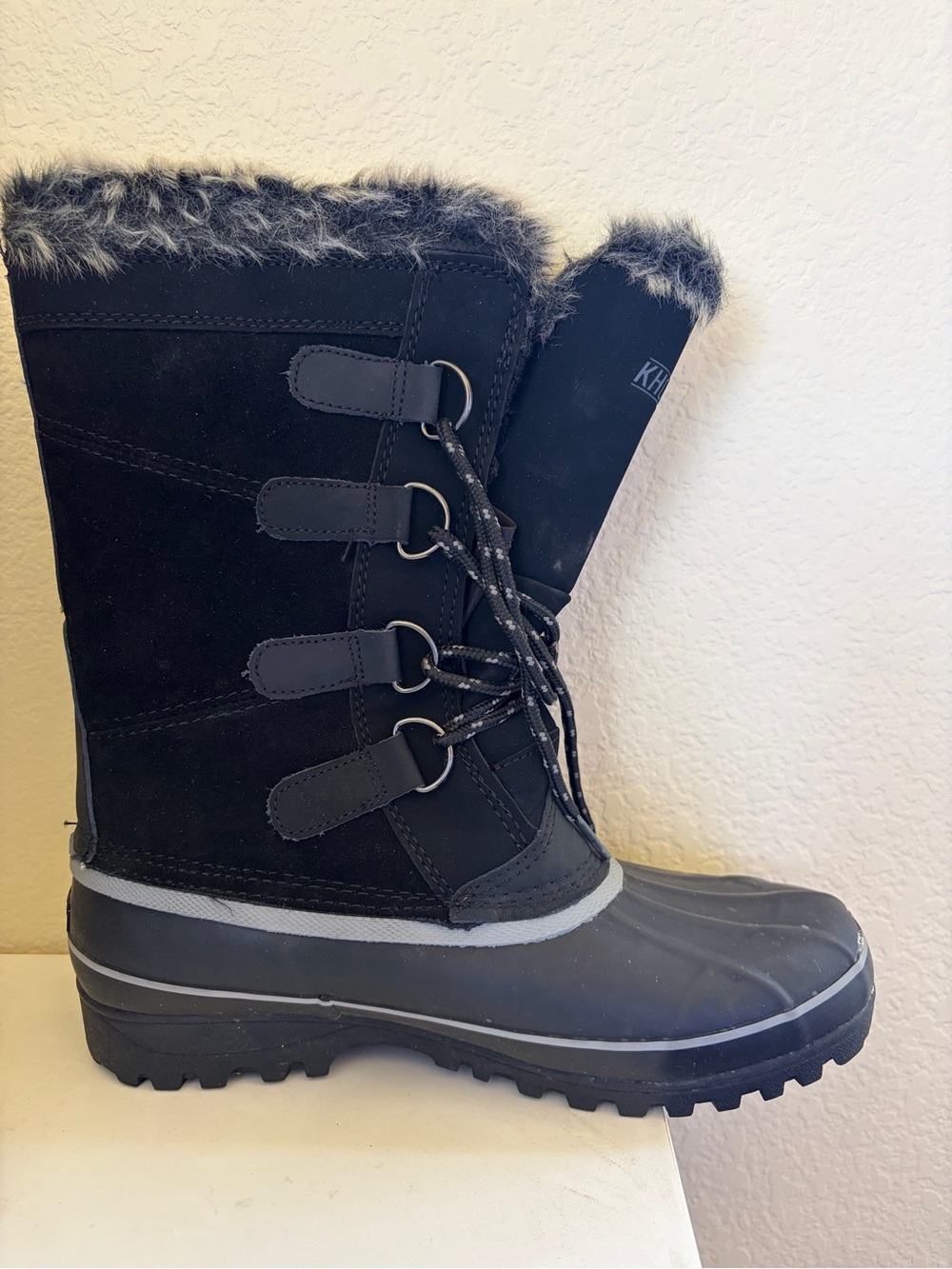 Khombu Black Faux-Fur Trim Waterproof Lace-Up Snow Boots